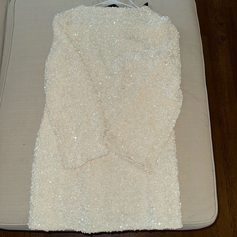 BRAND NEW with tags - HM dress - viral & sold out everywhere!